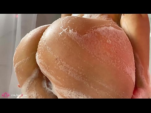 ❤️ Brunete masturbē makstiņu ar vibratoru līdz intensīvam orgasmam dušā ❌ Kvalitatīvs porno pie porno lv.com-milf-300.ru ❌❤